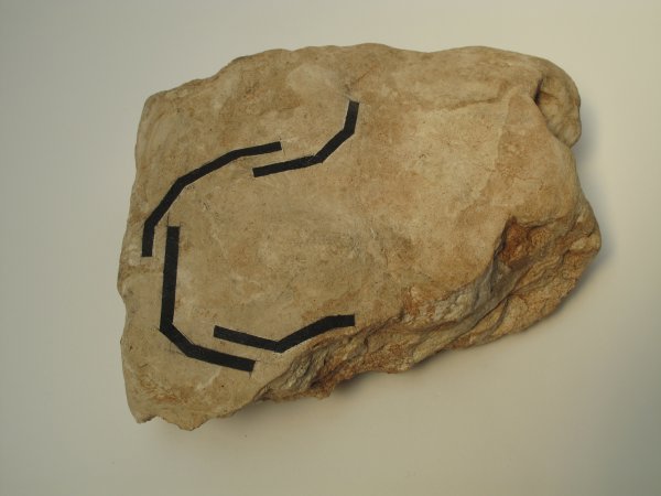 Territoirs VIII, pierre, crayon, encre, 8 x 30 x 22 cm.IMG_1558_w600_h450