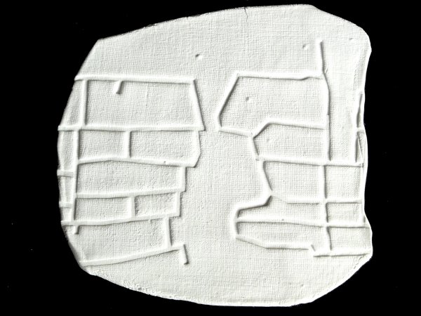 Espais il·limitats XXIX,  porcelana, 43 x 49 x 1,5 cm. , 2012