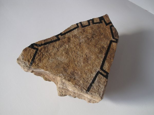 Territoirs XIV, pierre, crayon, encre,  9 x 16 x 18 cm..IMG_1619