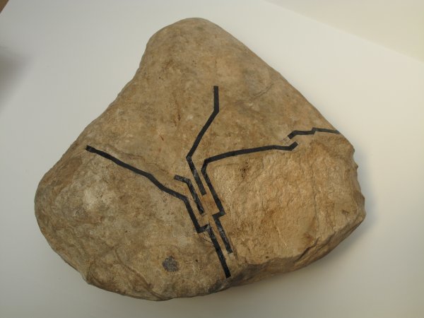 Territoirs IX, pierre, crayon, encre, 12 x 32 x 34 cm. IMG_1561_w600_h450