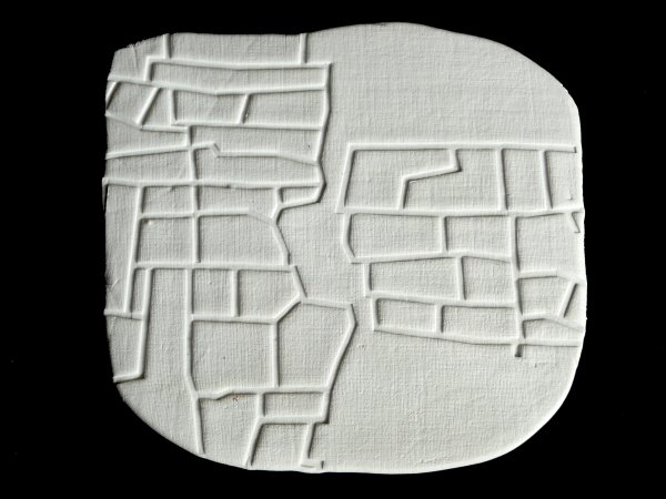 Espais ilimitats XXXIV, porcelana,53 x 54 x 1,5 cm. , 2012_w600_h450
